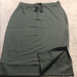 Women’s never worn skirt